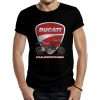 camiseta negra
